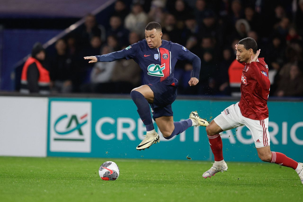 Kylian Mbappe, de neoprit! Starul lui PSG are mai multe goluri &icirc;nscrise dec&acirc;t meciuri jucate &icirc;n acest sezon