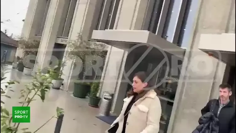 Exclusiv: Halep a stat 10 ore &icirc;n prima zi, Mouratoglou și Gohier au plecat după nici o oră