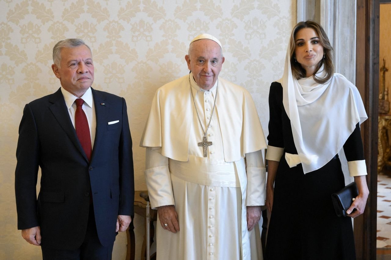 Naționala-minune a Iordaniei, felicitată de regele Abdullah II și încântătoarea regină Rania după calificarea în finala Cupei Asiei!_23