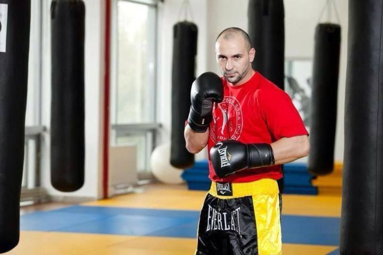 Cum a încercat Ciprian Sora să intre la primul antrenament de kick-boxing_1
