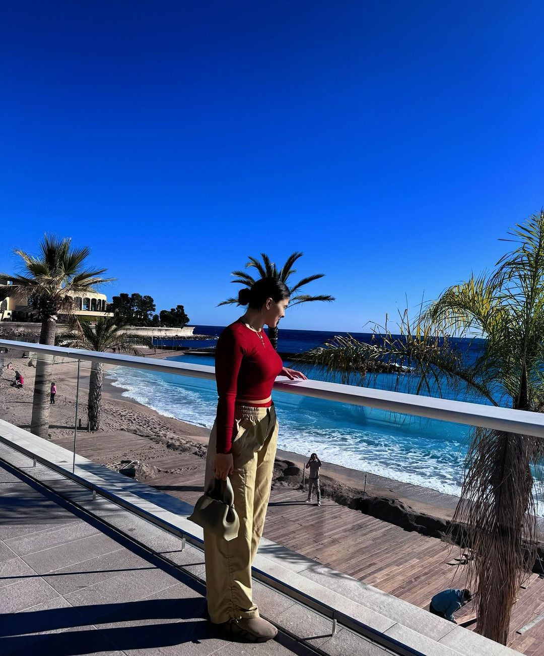 IMAGINI BESTIALE! Cum ar arata Gigi Becali, Hagi, Mutu, Petrescu, Piturca, Reghecampf sau Vintila daca ar fi domnisoare? Tineti-va BINE! Avem pozele secolului! :))_6