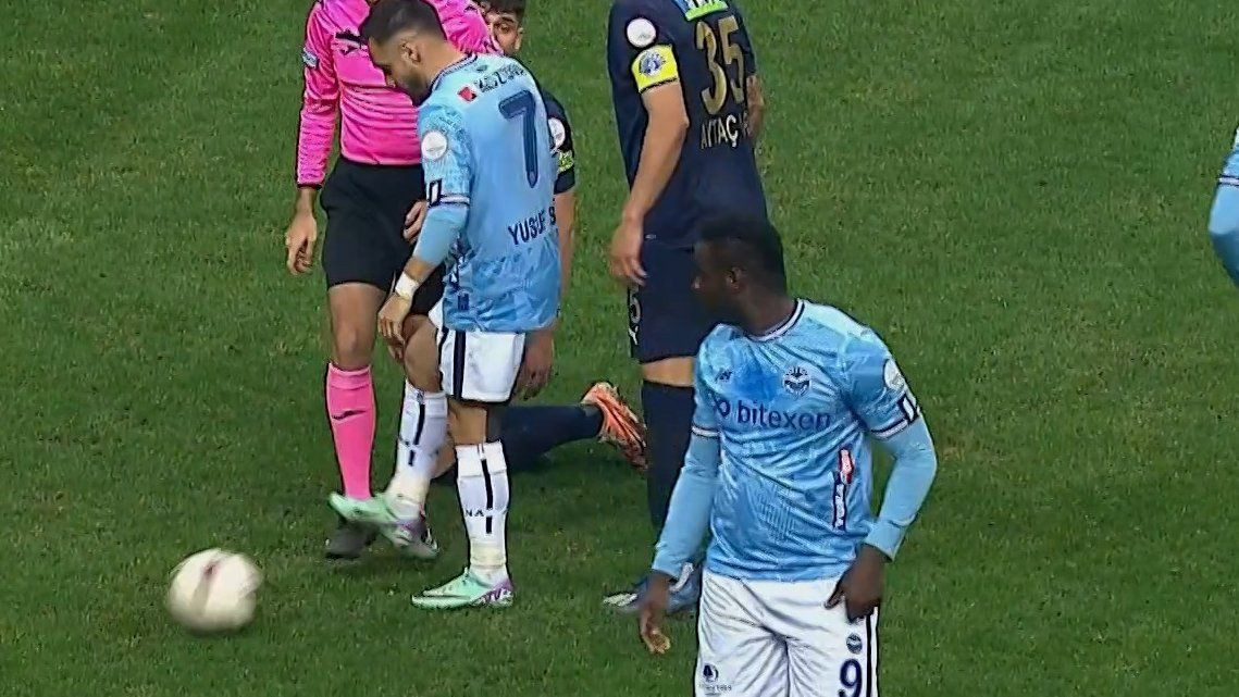 Cum arată Mario Balotelli după trei luni de pauză: Nu se poate mișca din cauza burții! E ca un balon &nbsp;