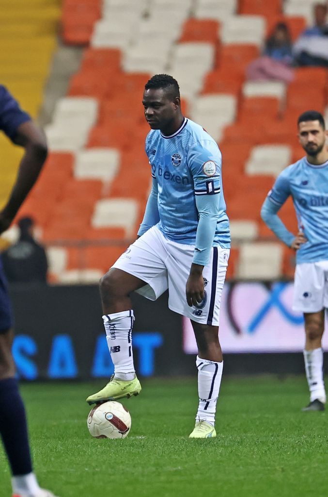 Cum arată Mario Balotelli după trei luni de pauză: