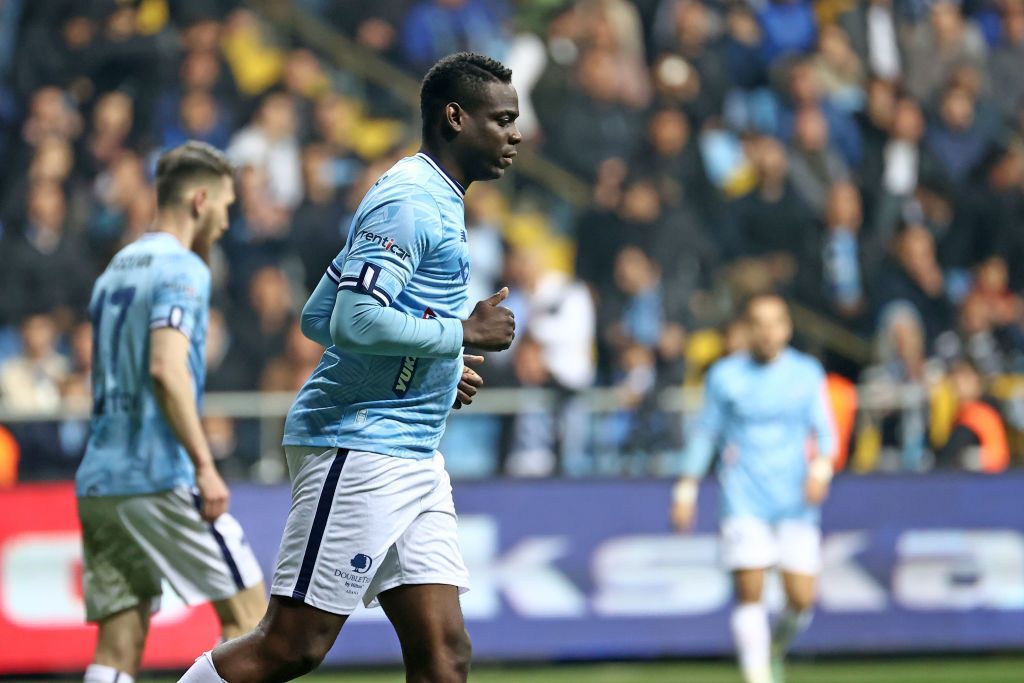 Cum arată Mario Balotelli după trei luni de pauză: