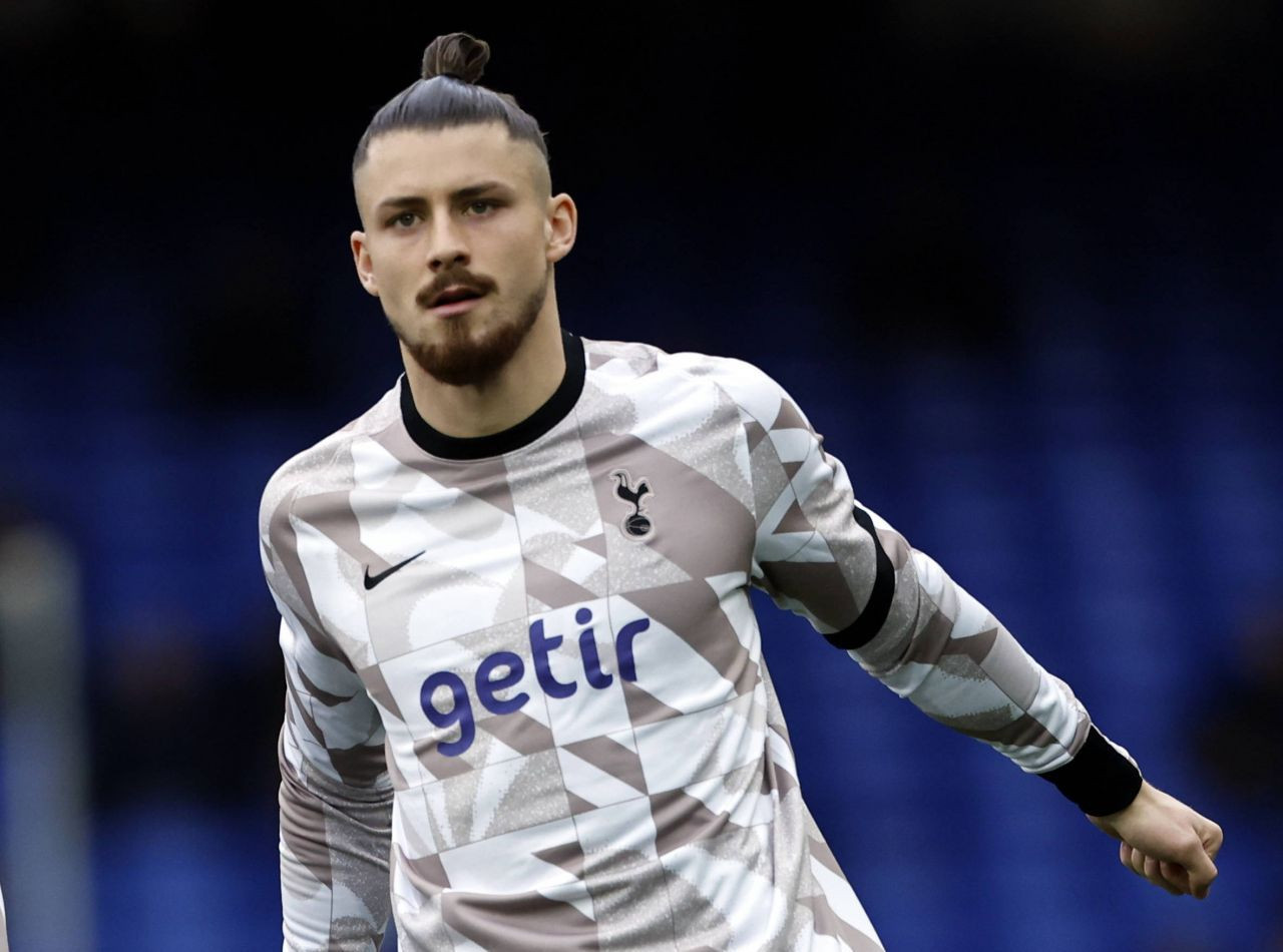 Radu Drăgușin fără minute, deși Micky van de Ven o comite! Final SENZAȚIONAL &icirc;n Tottenham - Brighton, cu portarul &icirc;n careul advers