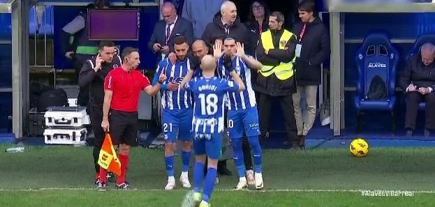 N-are cum! Ce au făcut jurnaliștii basci, imediat după ce Ianis Hagi a jucat doar patru minute în Alavés - Villarreal_2