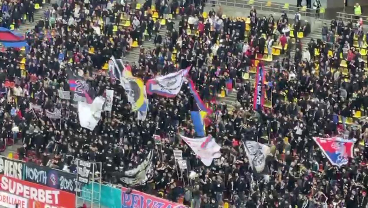 Cadre superbe cu galeria FCSB la meciul de pe Arena Națională!_17
