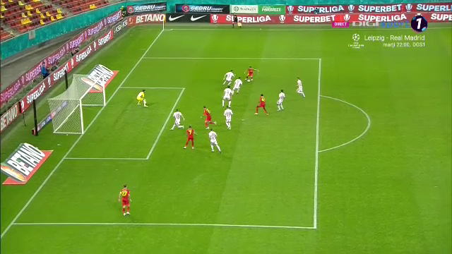 Alex Băluță a fentat doi jucători și a expediat un șut imparabil în FCSB - Sepsi OSK_5