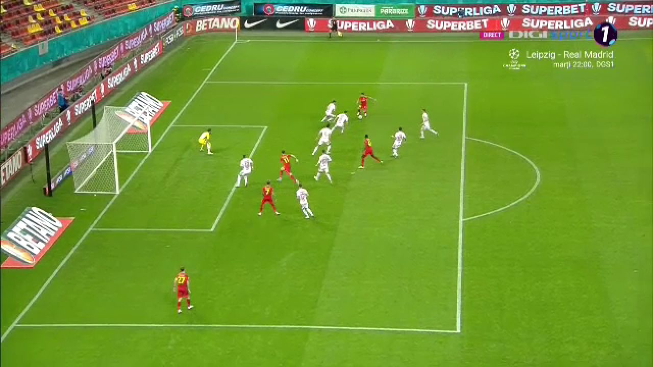 Alex Băluță a fentat doi jucători și a expediat un șut imparabil în FCSB - Sepsi OSK_6