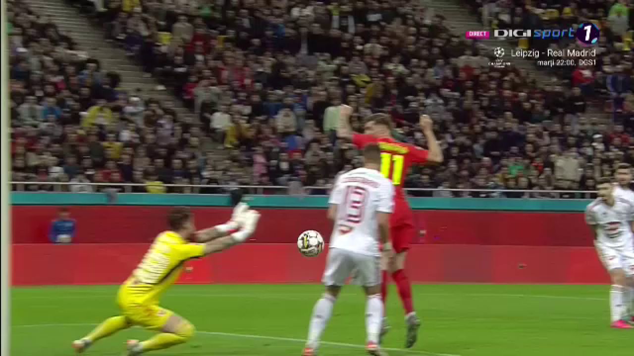 Alex Băluță a fentat doi jucători și a expediat un șut imparabil în FCSB - Sepsi OSK_35