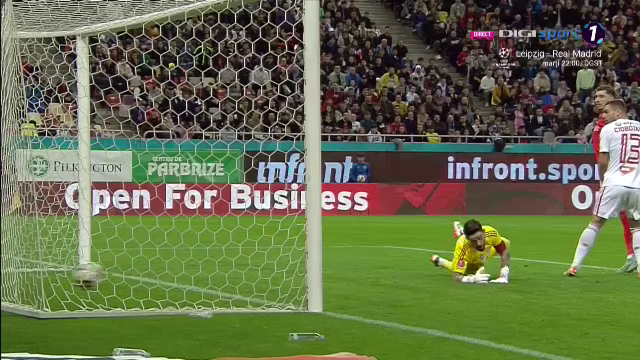 Alex Băluță a fentat doi jucători și a expediat un șut imparabil în FCSB - Sepsi OSK_40