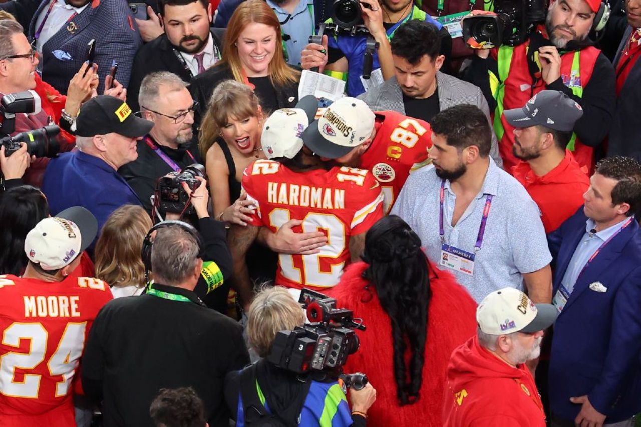 Ce spectacol! Kansas City Chiefs, victorie în Super Bowl. Taylor Swift, în centrul atenției la cel mai important meci al anului în NFL_1