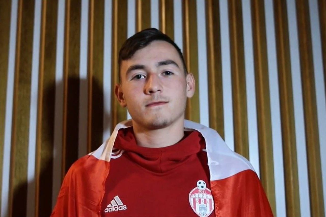 Ei sunt frații din Liga 1 care sunt concurenți pe post: