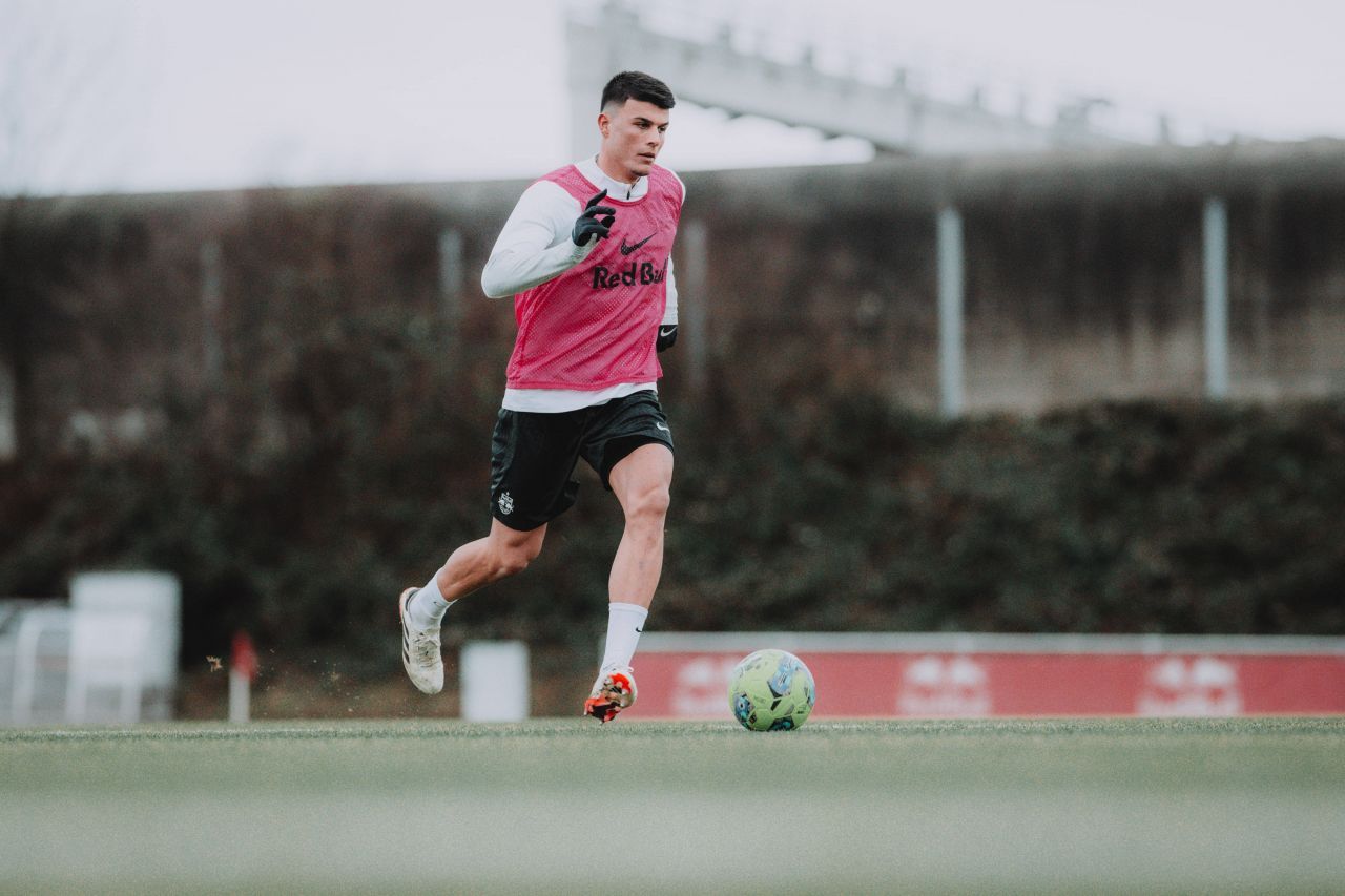 ”Debut extrem de convingător” al fotbalistului care nu contează la naționala României pentru echipa campioană din ultimele 10 sezoane!_5