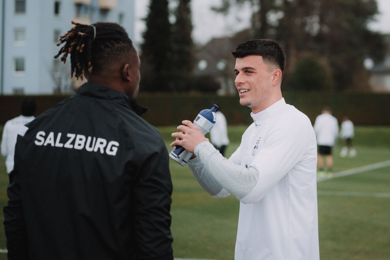 ”Debut extrem de convingător” al fotbalistului care nu contează la naționala României pentru echipa campioană din ultimele 10 sezoane!_6
