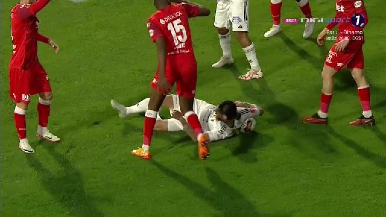 Gest oribil în Liga 1: și-a călcat intenționat adversarul căzut pe gazon_5
