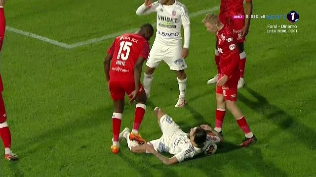 Gest oribil în Liga 1: și-a călcat intenționat adversarul căzut pe gazon_12