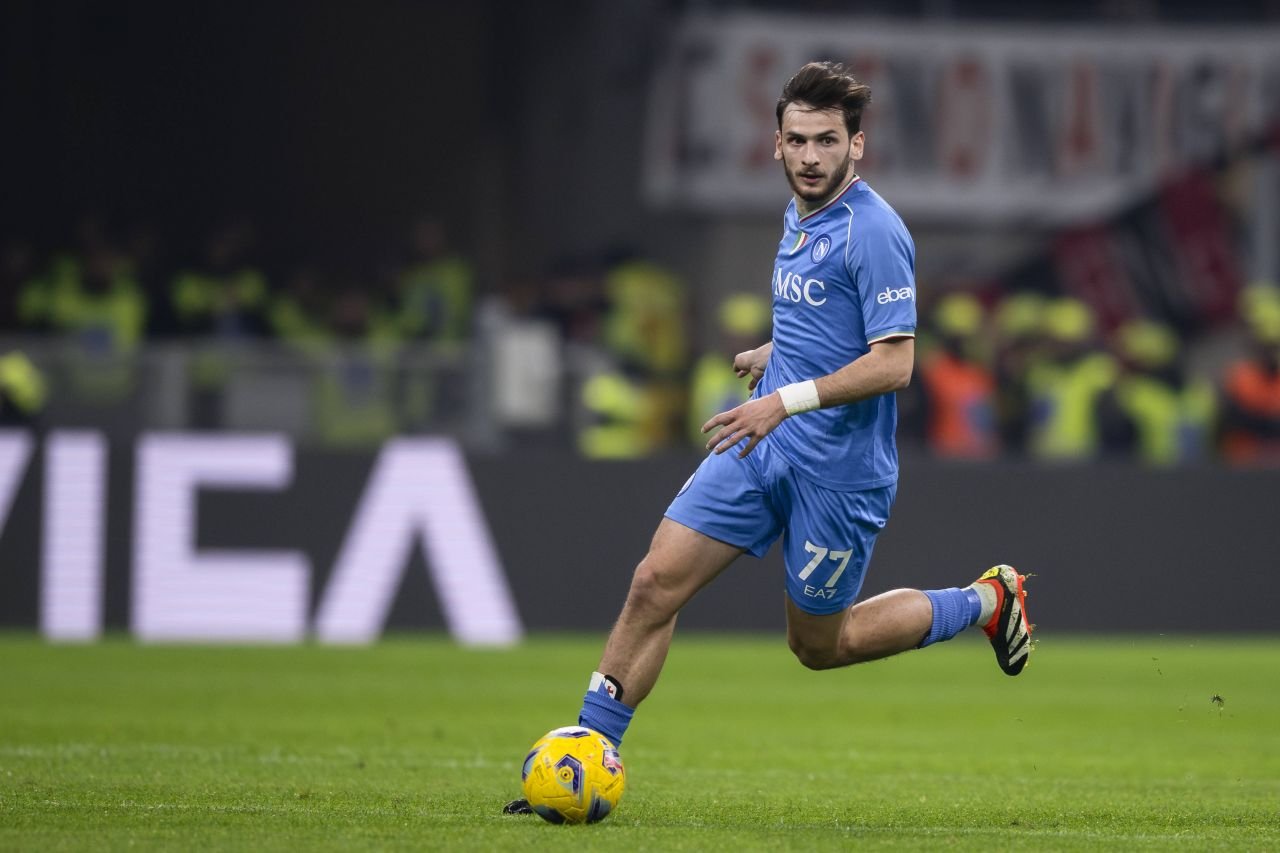 A pierdut titlul cu Lazio, dar a castigat-o pe EA! Consolare SEXY pentru antrenorul Simone Inzaghi. 