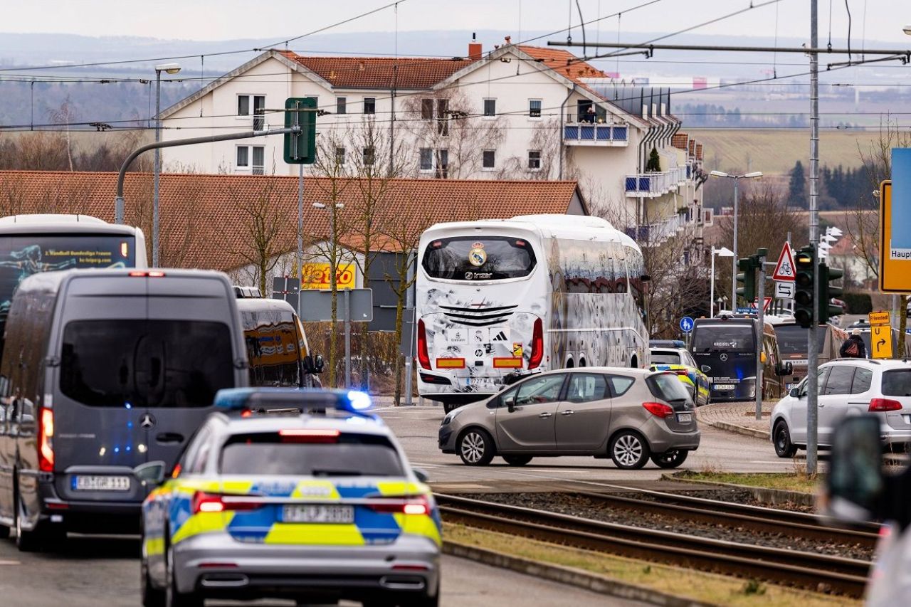 Autocarul lui Real Madrid, implicat într-un accident în Germania, înaintea meciului cu RB Leipzig_5