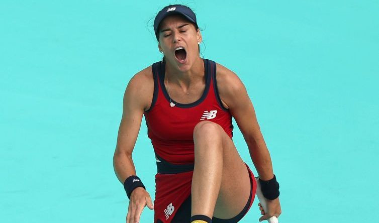Sorana C&icirc;rstea a urcat pe locul 22 WTA, dar Igăi Swiatek nu i-a păsat: cu ce scor a &icirc;nvins-o poloneza, &icirc;n turul 2 la Doha