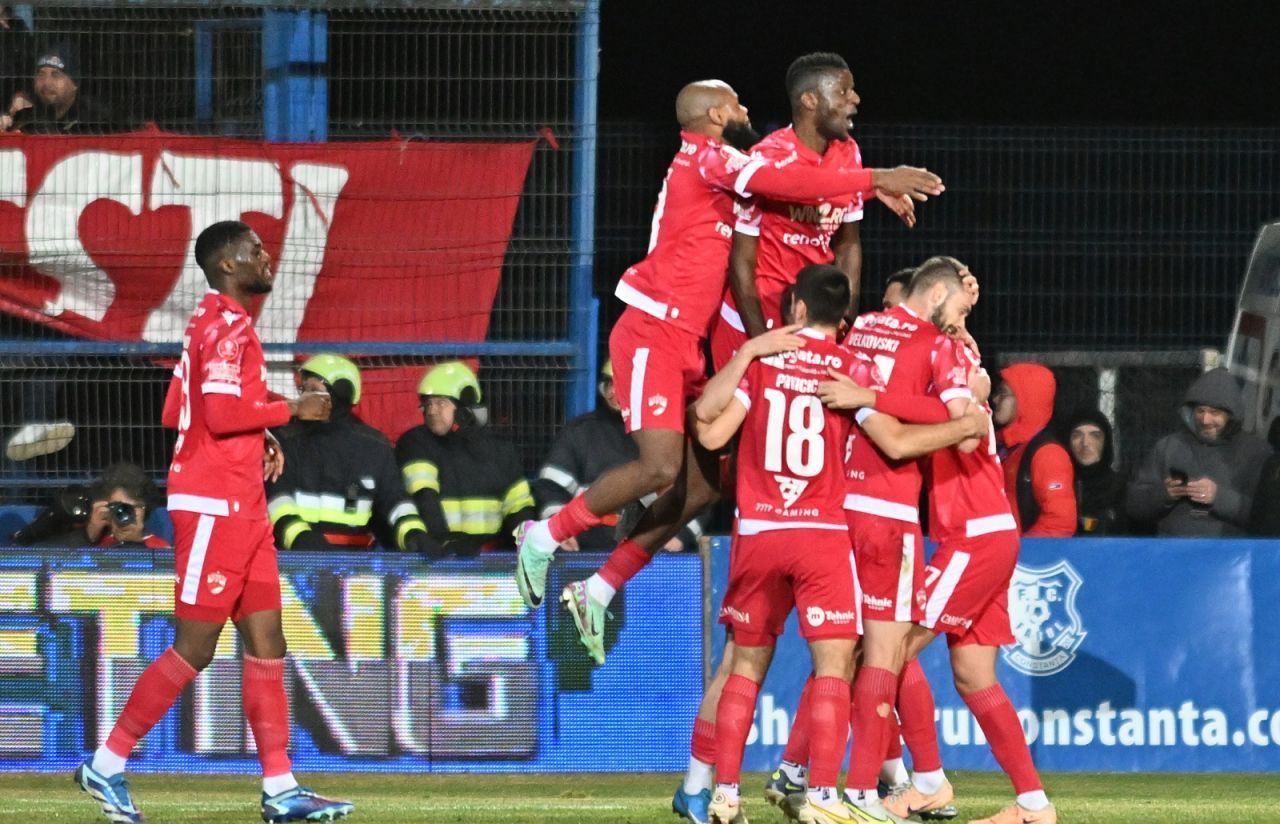 Farul Constanța - Dinamo 0-2 | „Lanterna”, mai puternică decât Farul! Victorie neașteptată pentru „câini” împotriva campioanei en-titre_1