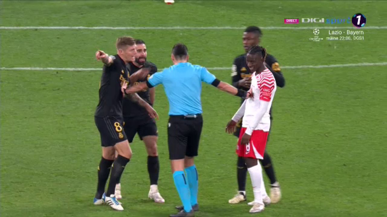 L-a criticat, iar acum i-a adus TRANDAFIRI! Gestul cu care Mircea Lucescu a riscat TOTUL la Dinamo Kiev. Marele LOBANOVSKI, prins la mijloc_1