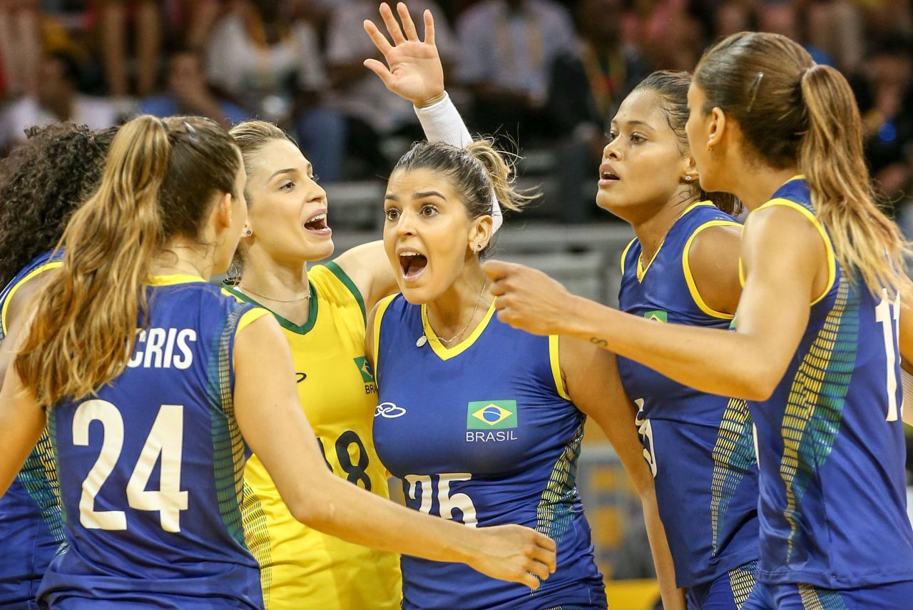 Mariana Costa a pozat în Playboy, acum joacă volei în România_4