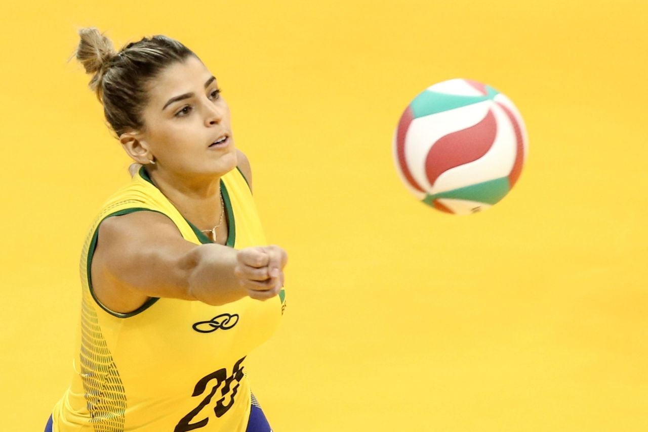 Mariana Costa a pozat în Playboy, acum joacă volei în România_9