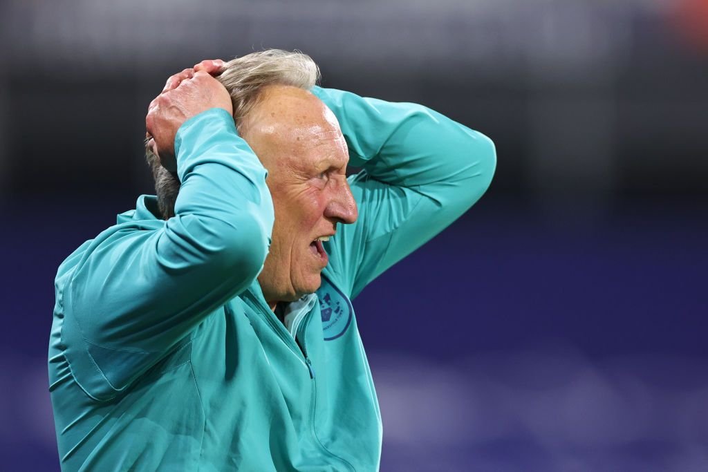 Concurență pentru Mircea Lucescu. Carismaticul Neil Warnock a preluat o echipă, la 75 de ani_3