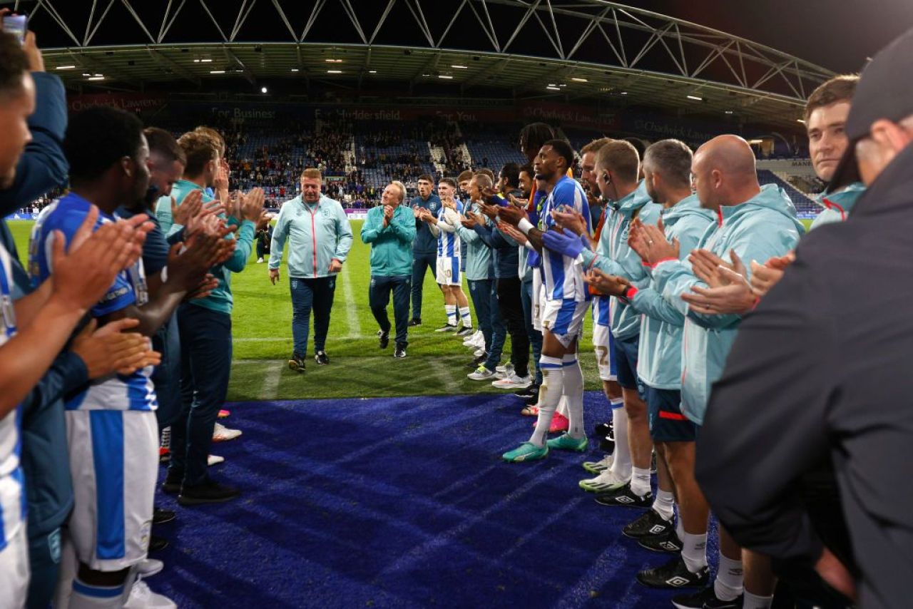 Concurență pentru Mircea Lucescu. Carismaticul Neil Warnock a preluat o echipă, la 75 de ani_5