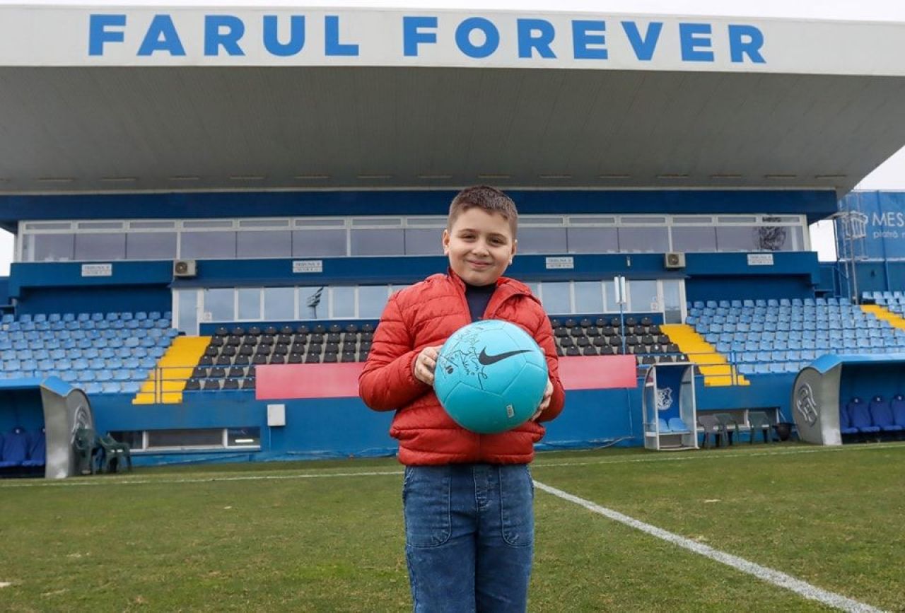 Gest mare făcut de Gică Hagi pentru puștiul