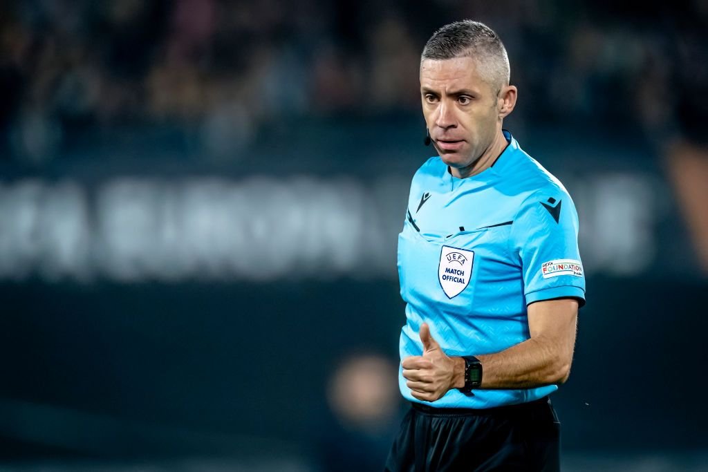 Scene INCREDIBILE dupa promovarea Stelei in liga a 3-a! Ca la derby-urile din alte vremuri: ultrasii au luat cupele si au aprins torte si fumigene! Show TOTAL_9