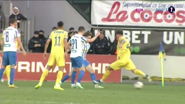 Ion Crăciunescu face praf arbitrul de la Petrolul - Poli Iași: 
