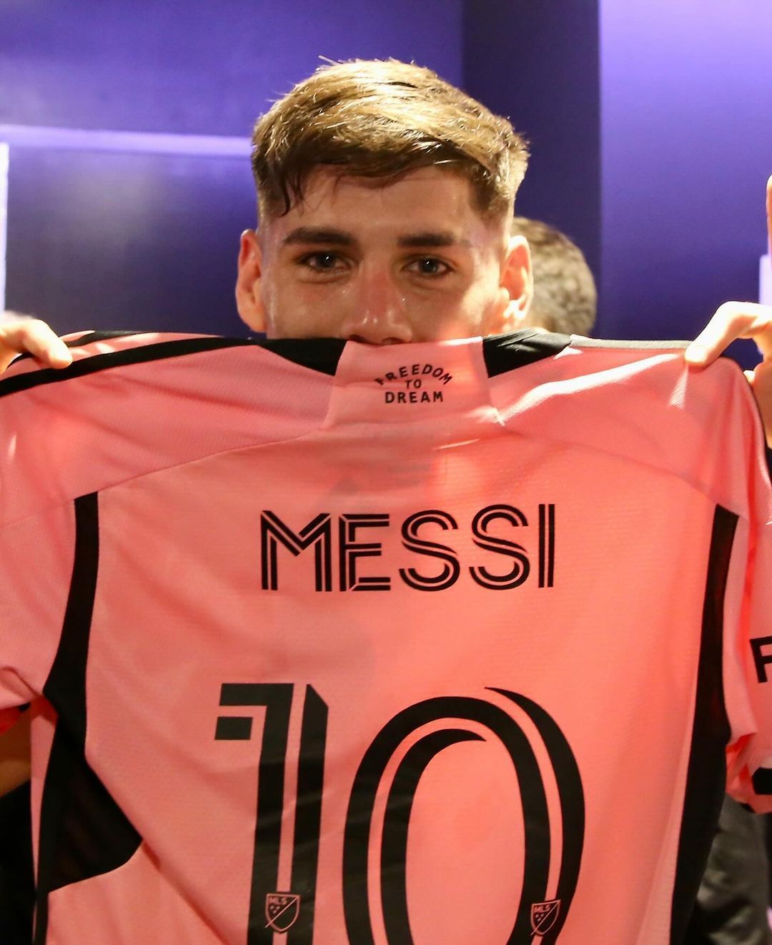 „Soția mea știe că nu are nicio șansă!” A plâns după ce a jucat împotriva idolului Leo Messi, iar apoi i-a transmis un mesaj clar nevestei sale _5