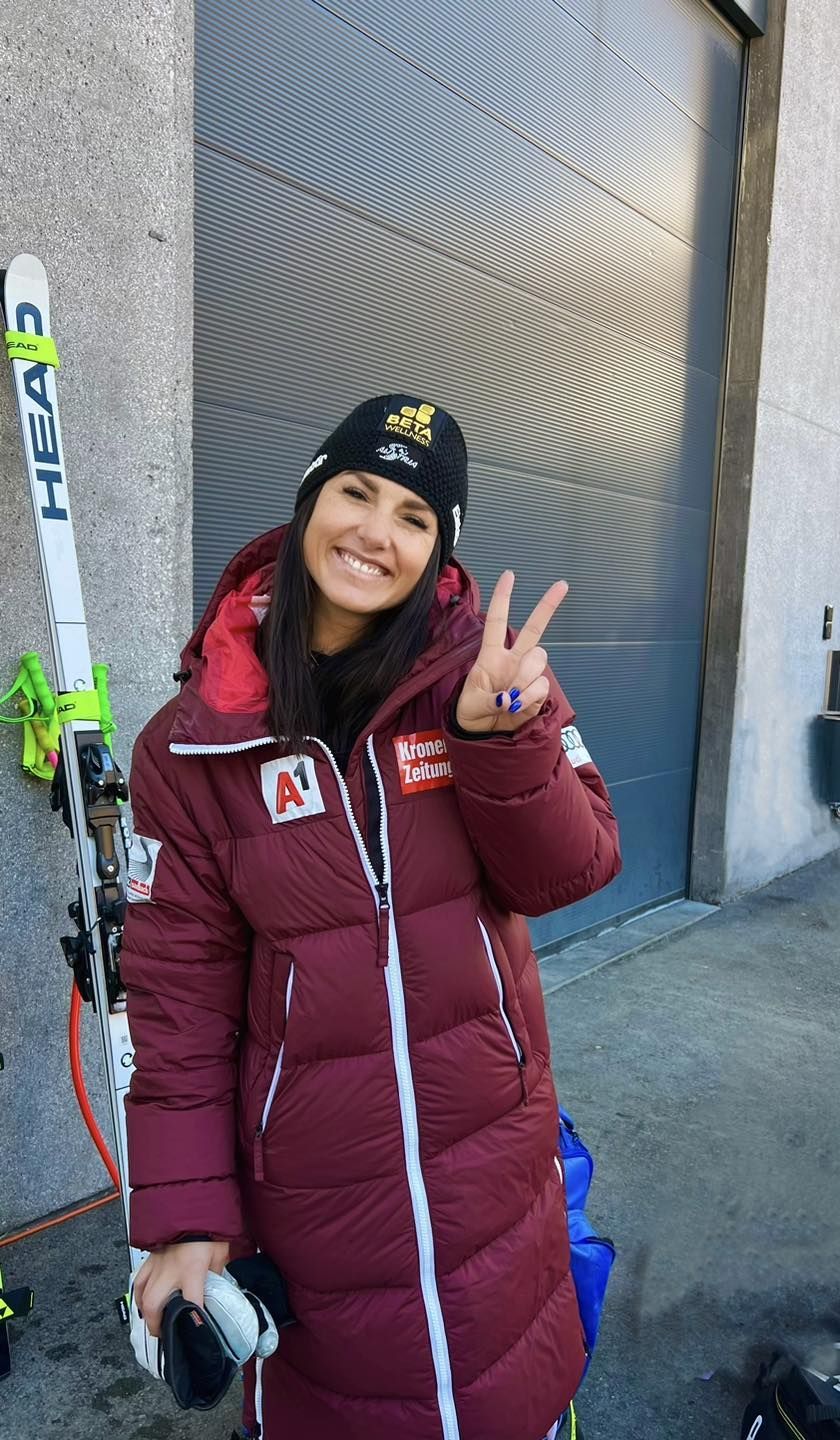 Superba Stephanie Venier a câștigat astăzi slalomul super-uriaș la Cupa Mondială de schi alpin!_16