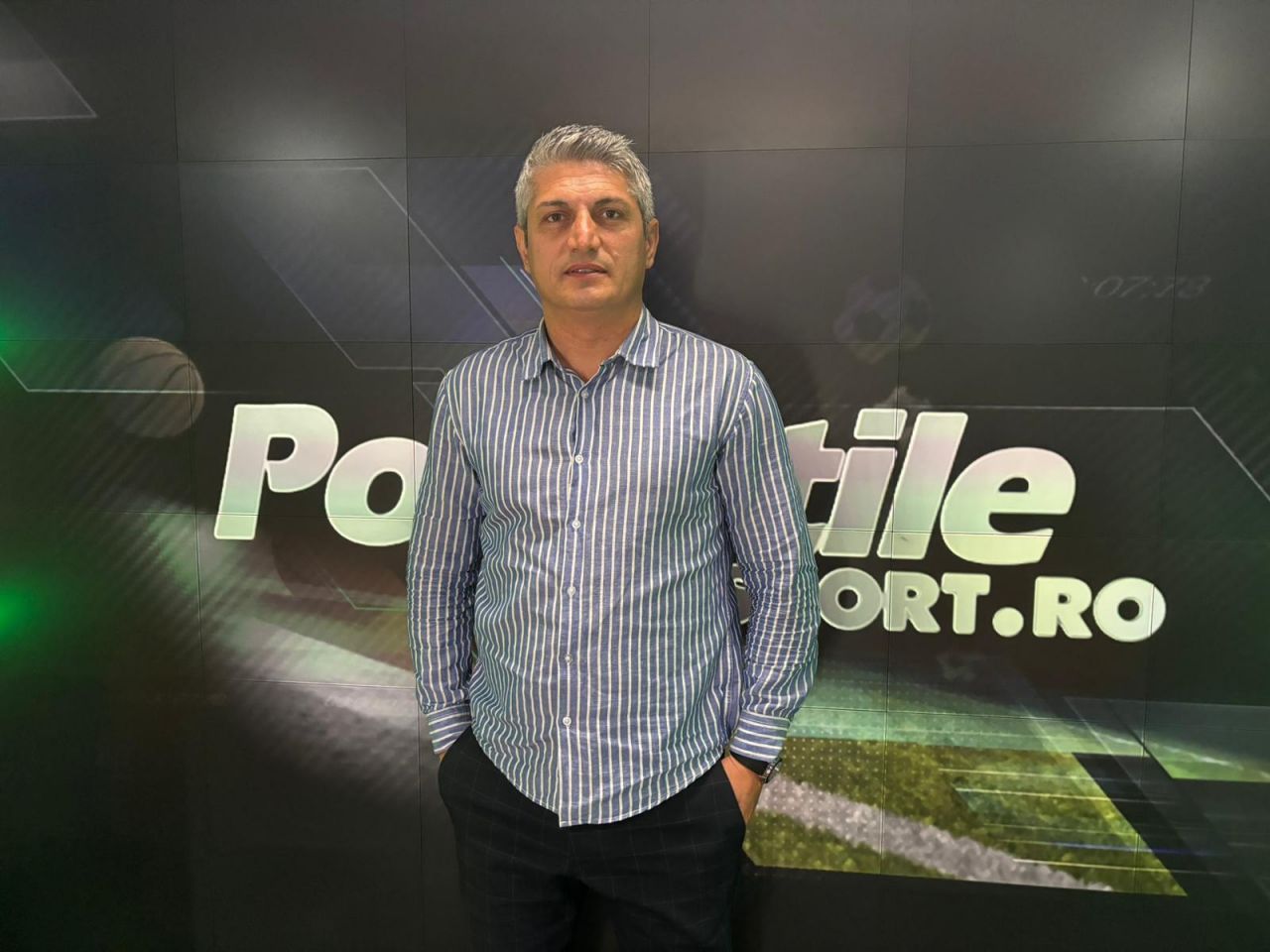 ”Plângeam noaptea, a fost un șoc! Parcă erau mahalalele de pe timpuri”. Experiență dură pentru un antrenor român _7