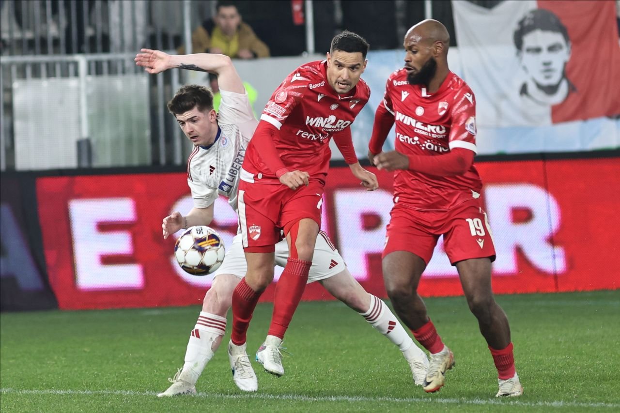 Oțelarii cotonogarii! Număr enorm de faulturi comise de Oțelul Galați în meciul pierdut cu Dinamo, scor 1-3_6
