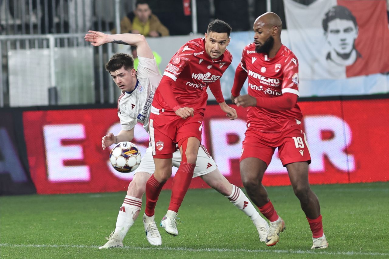 Oțelarii cotonogarii! Număr enorm de faulturi comise de Oțelul Galați în meciul pierdut cu Dinamo, scor 1-3_6