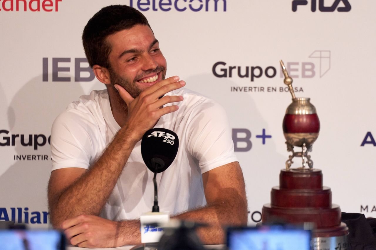 Fabulos! A primit un wild-card și a câștigat primul său turneu ATP: ”Încă nu-mi vine să cred”_2