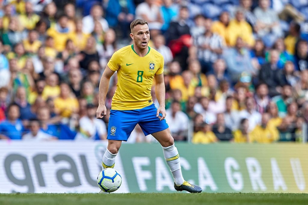Medicii echipei nu îl lasă pe antrenor să-și folosească starul brazilian pe durata unei întregi partide! _2