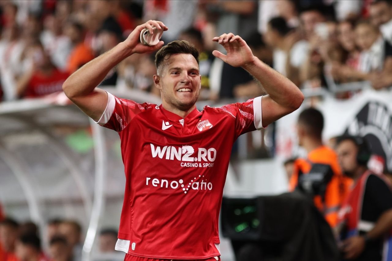Andrei Nicolescu a dezvăluit ce se &icirc;nt&acirc;mplă cu Dennis Politic, accidentat &icirc;n Dinamo - Oțelul 3-1