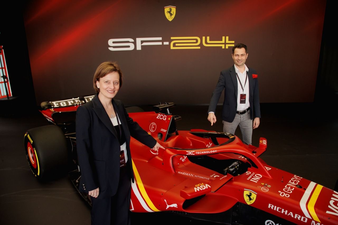 O companie românească, la loc de cinste pe noul monopost Ferrari: 