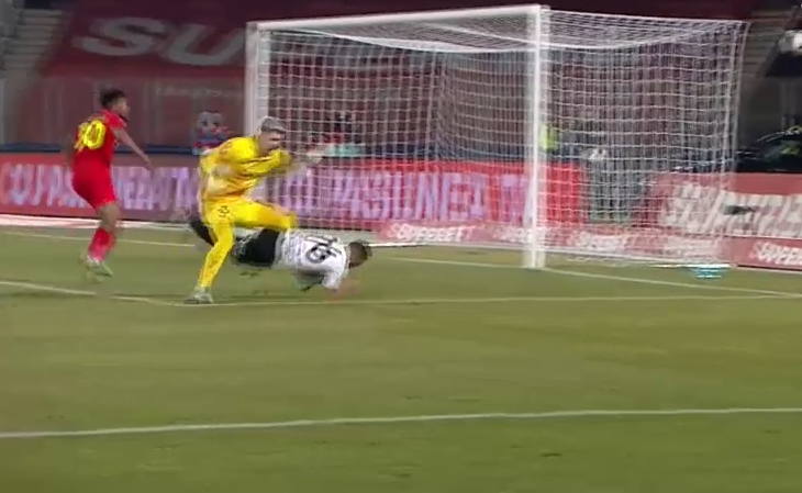 Ce se întâmplă cu Ștefan Târnovanu după ce a urlat de durere contra lui U Cluj: 