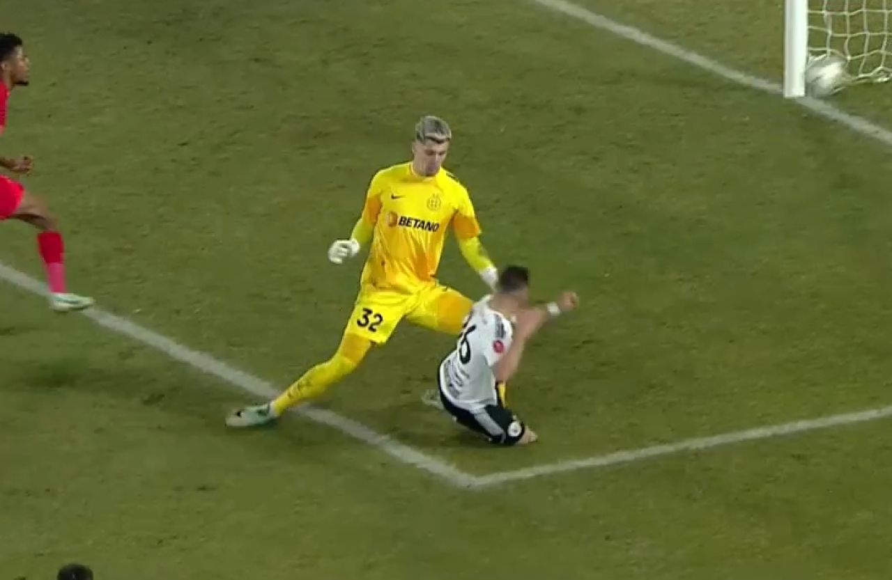 Ce se întâmplă cu Ștefan Târnovanu după ce a urlat de durere contra lui U Cluj: