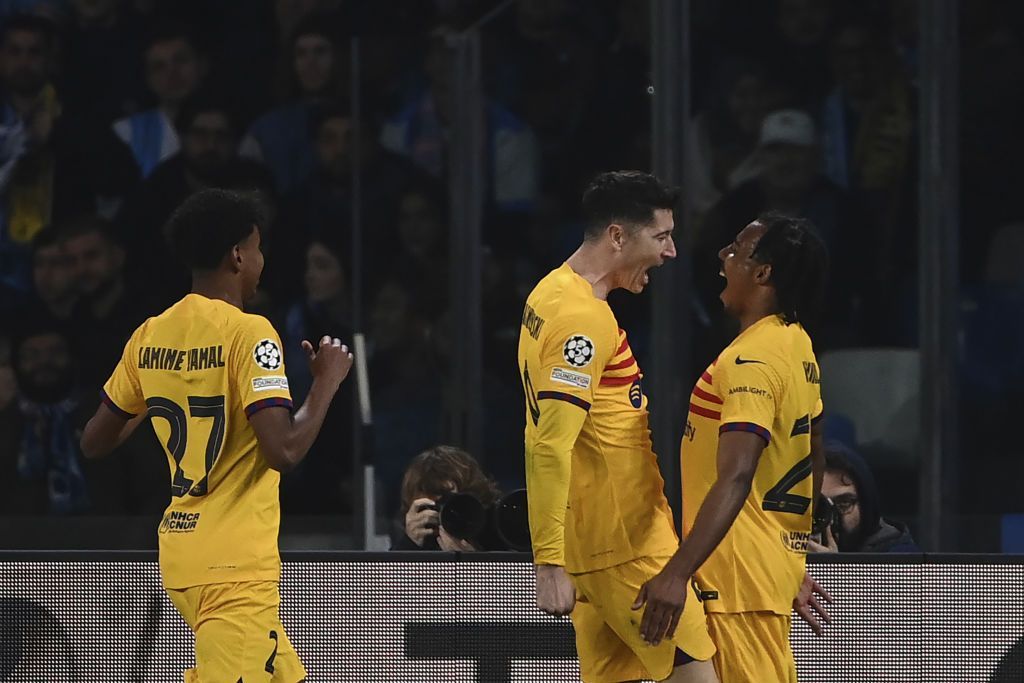 Robert Lewandowski a reușit ce nu se mai făcuse la Barcelona de trei ani în Champions League! Ce a spus Xavi Hernandez după remiza cu Napoli _5