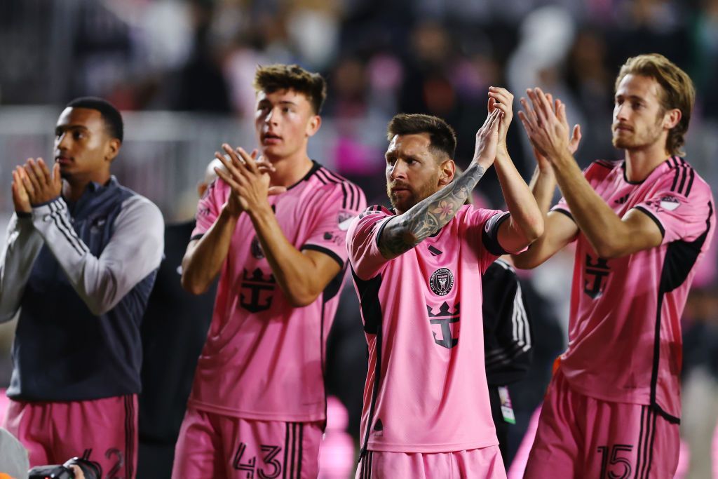 Pe asta n-o mai făcuse! Sunt imaginile momentului: cum a driblat Leo Messi un jucător accidentat la primul meci din MLS al sezonului _5