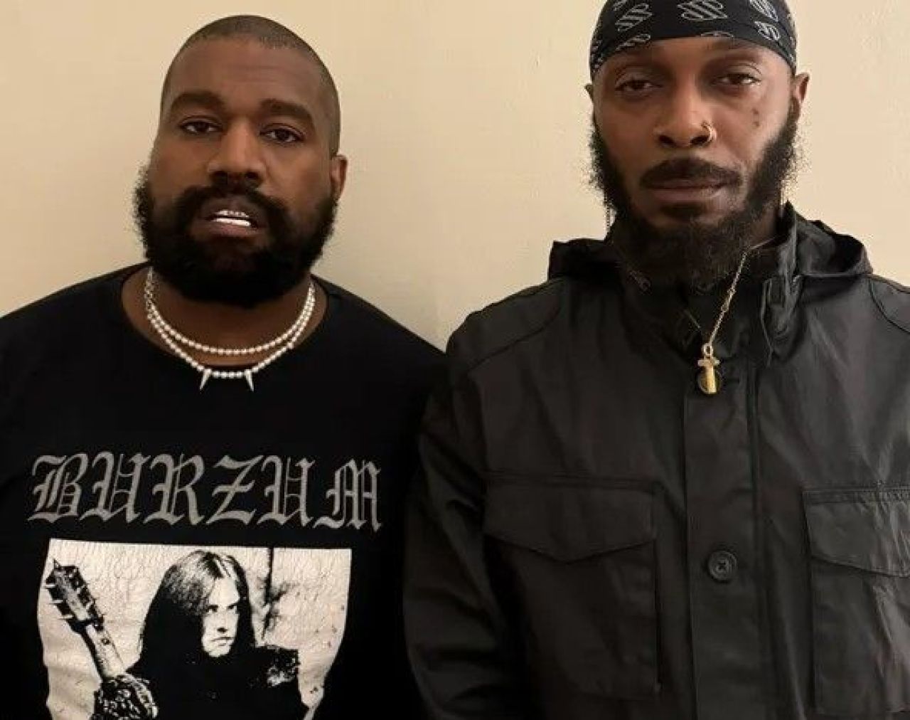 AC Milan o ironizează pe Inter Milano după ”episodul” Kanye West, rapperul care poartă tricouri cu trupe de black metal!_1