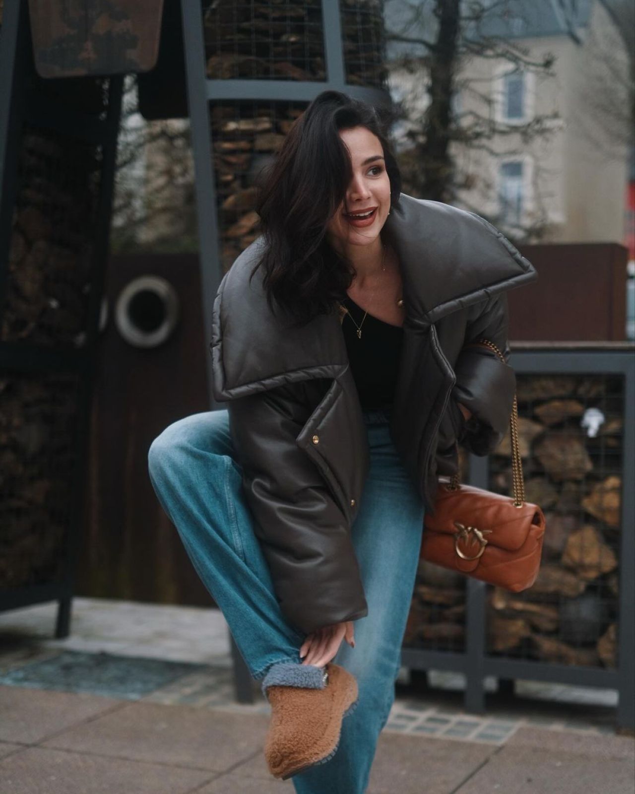 Fata fostului star al fotbalului s-a dezbrăcat complet! Cum a apărut după ce le-a răspuns celor care s-au luat de ea că pozează sexy_5
