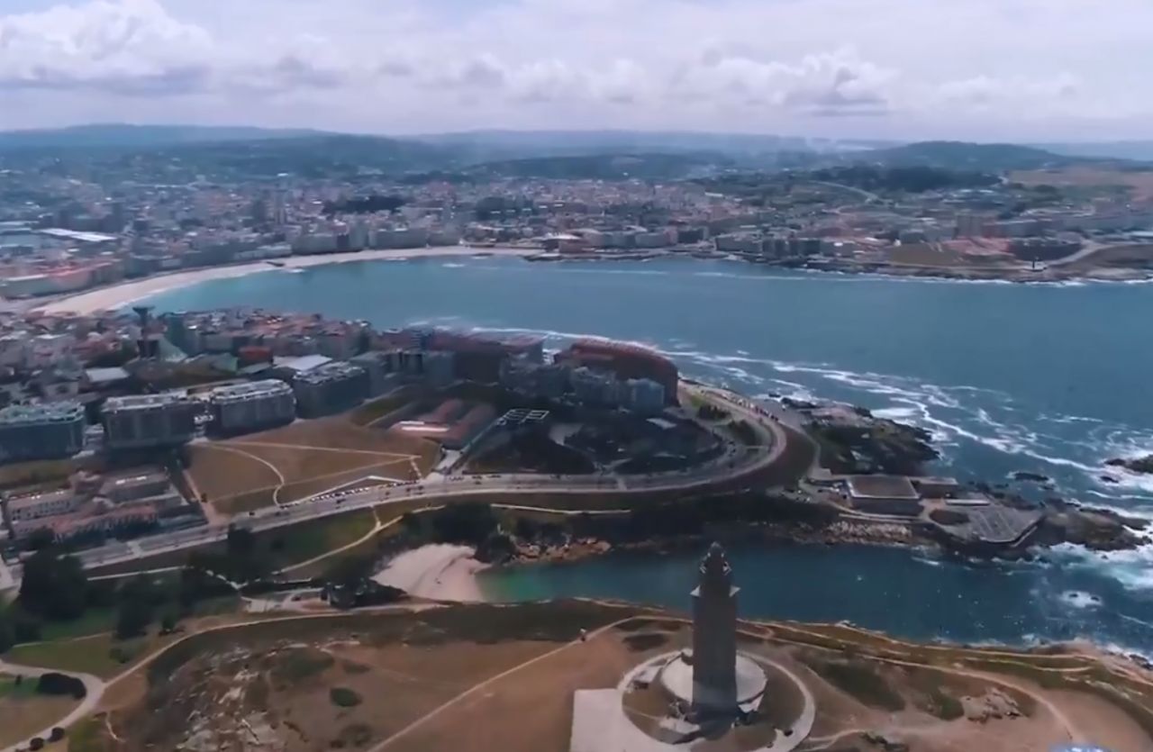 Românul chemat să promoveze orașul Coruña ca gazdă a Mondialului din 2030! E vedetă locală, lângă Bebeto și Scaloni_1