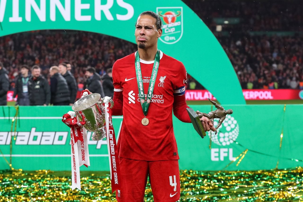 Party pe Wembley! Jurgen Klopp și jucătorii lui Liverpool s-au pozat cu trofeul Carabao Cup_10